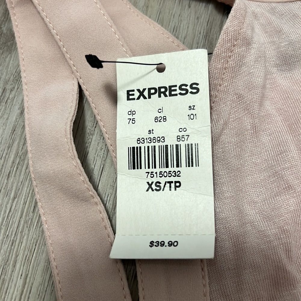 Express Tank Top - Picture 3 of 3